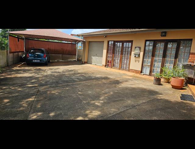 5 BEDROOM HOUSE FOR SALE IN NYALA PARK